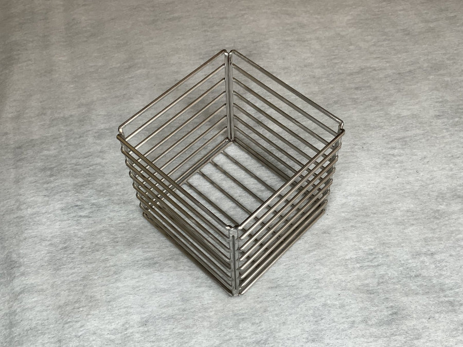 Kompakter Edelstahl-Pflanzkorb 110 × 110 × 110 mm