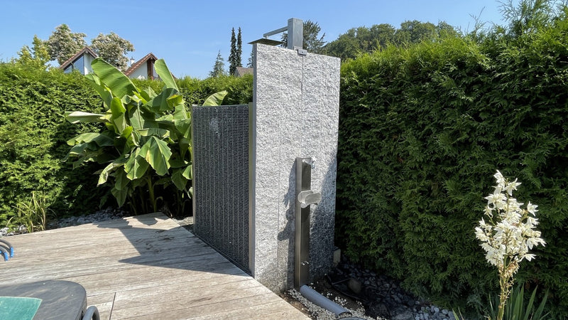 Wasserzapfsäule GS03 mit Schlauchhalterung
