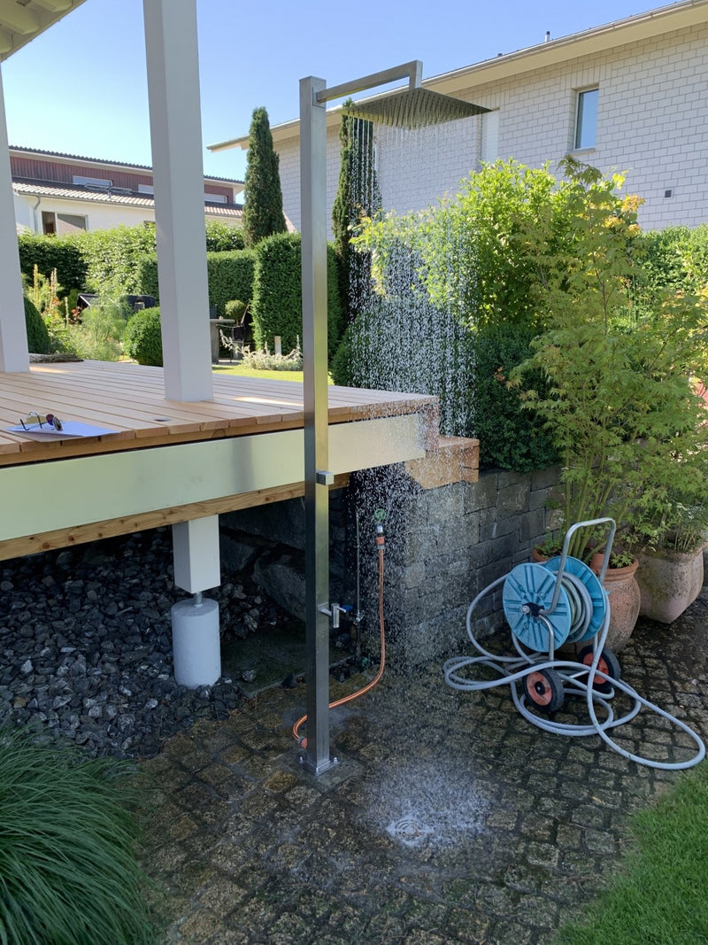 GS02 mit Fussdusche, rückseitig mit GARDENA-Anschluss