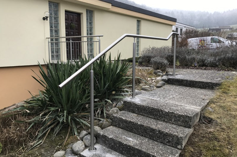 Klassischer Treppenhandlauf aus Edelstahl