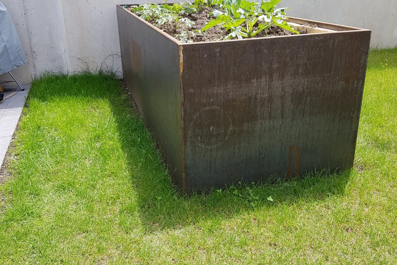 Hochbeet aus Cortenstahl nach Kundenmass
